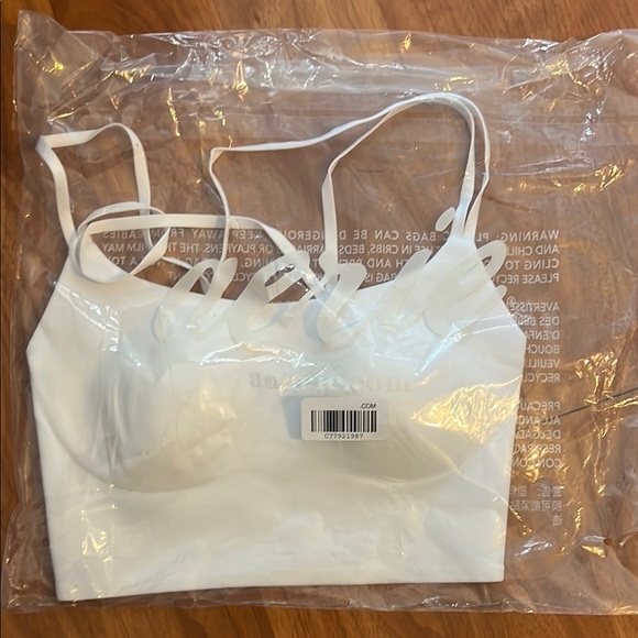 Aerie OFFLINE Real Me Hold Up! Sports Bra - Picture 4 of 6